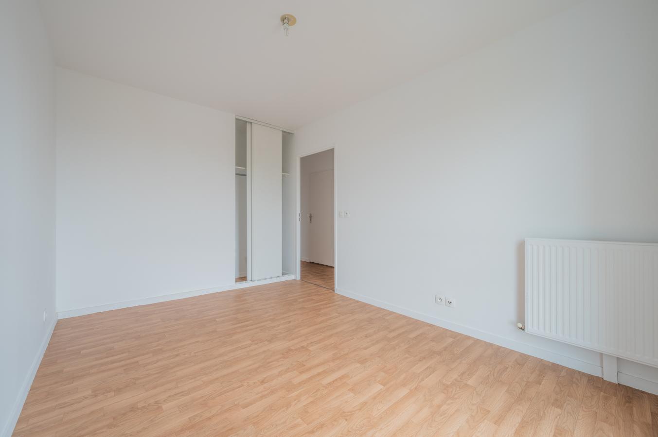 
																			3 pièces - 
																		RDC - 61m² - 1 173,72 € - Photo #4