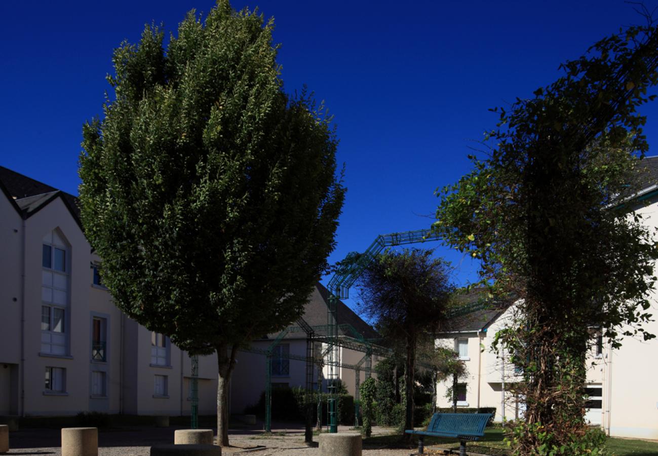 5 pièces - 2ème étage - 96m² - 741,16 € - Photo #0