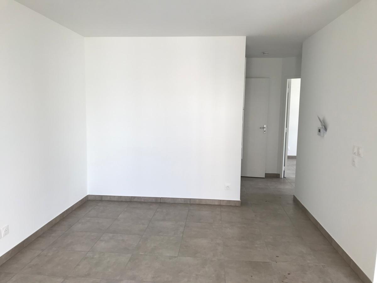 
																																							3 pièces - 
																																						4ème étage - 62m² - 890,23 € - Photo #4