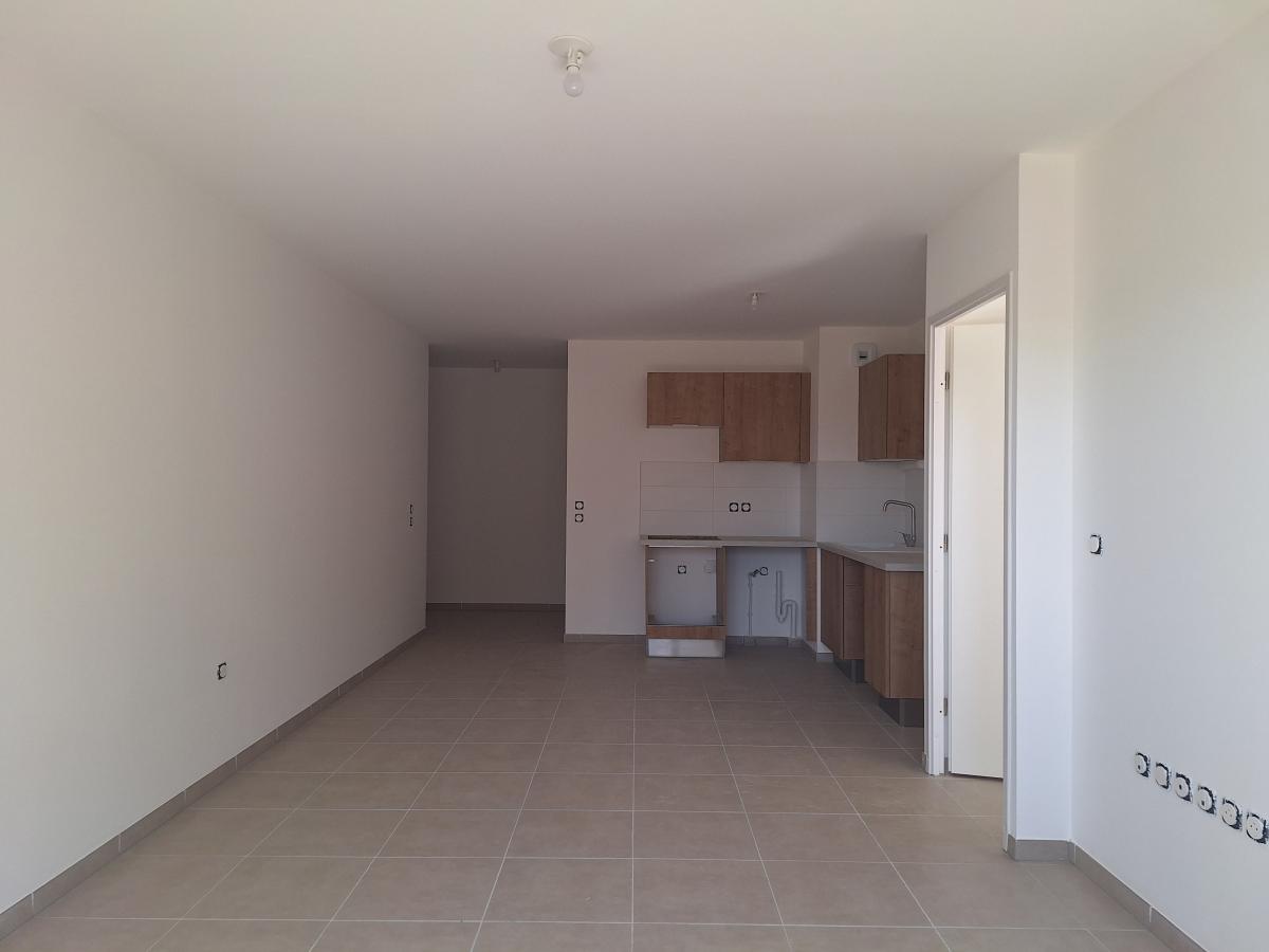 2 pièces - RDC - 47m² - 691,73 € - Photo #2