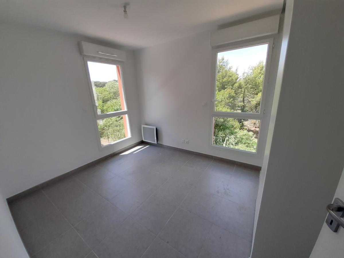 
																																							3 pièces - 
																																						1er étage - 68m² - 954,30 € - Photo #2