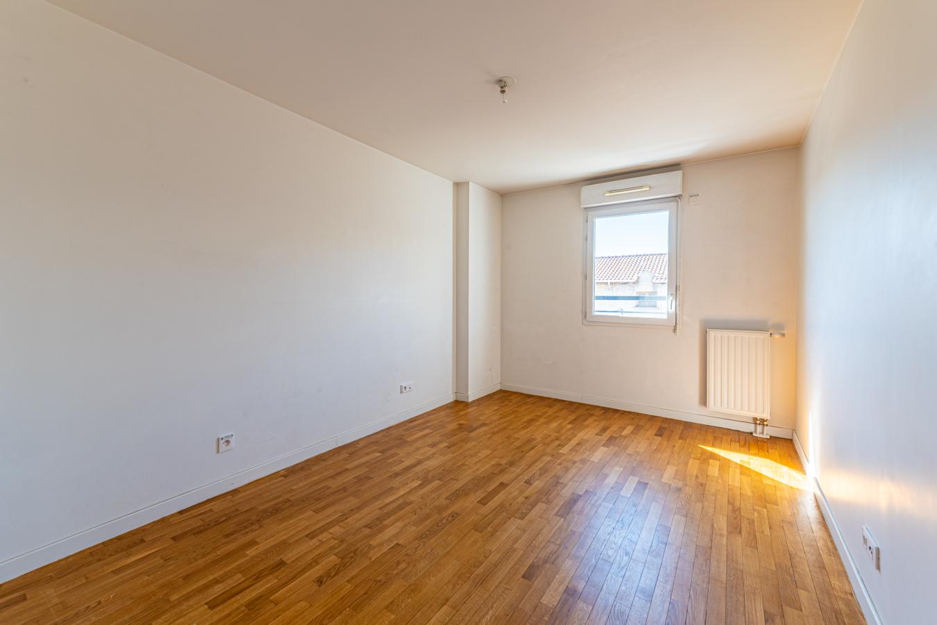 
																																							3 pièces - 
																																						3ème étage - 59m² - 191 000 € - Photo #2