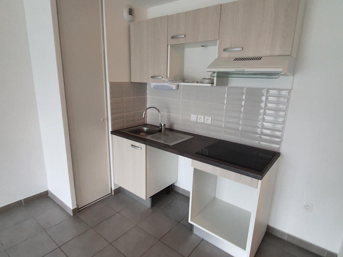 
																																							3 pièces - 
																																						1er étage - 59m² - 721,62 € - Photo #1