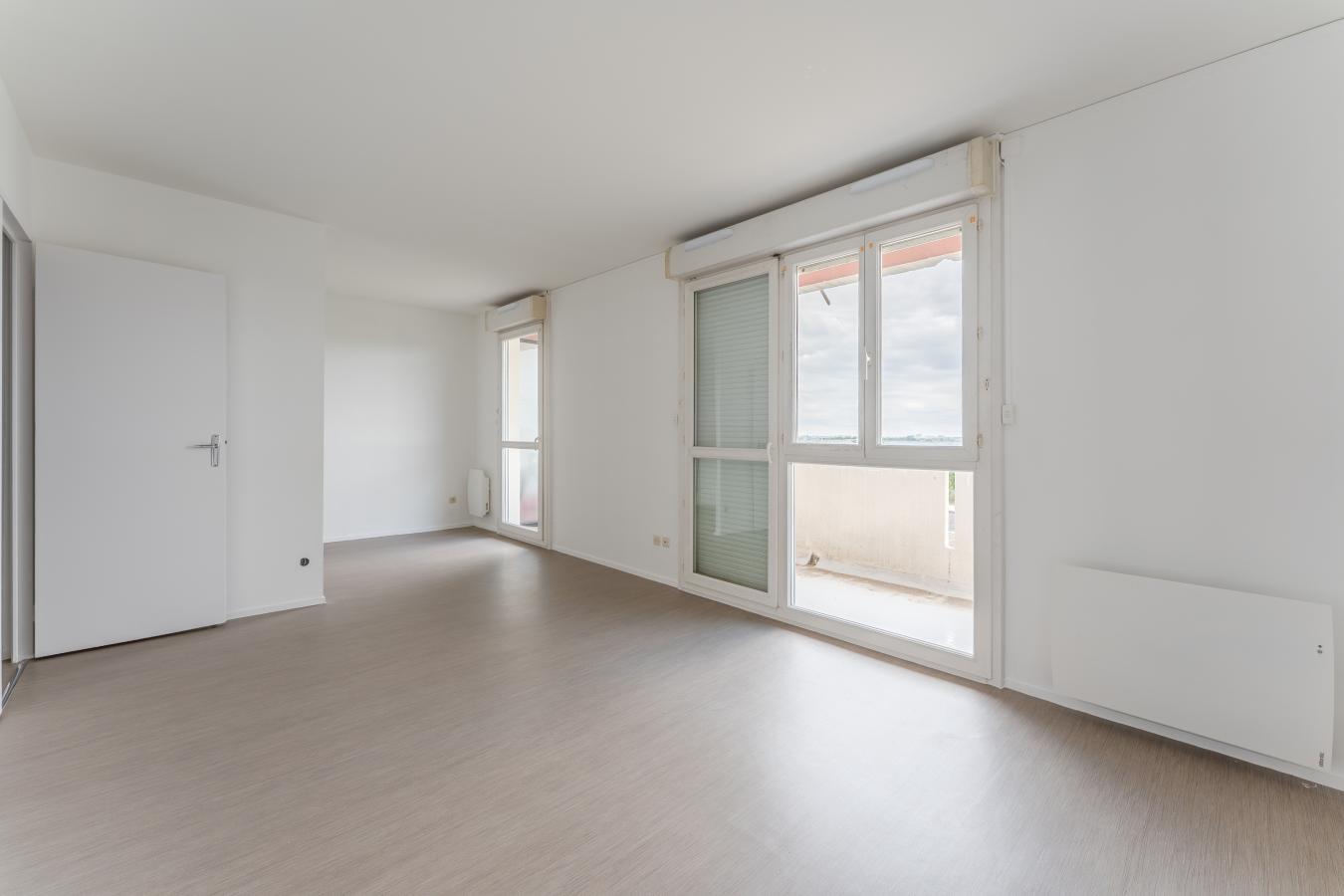 
																			2 pièces - 
																		8ème étage - 139 000 € - Photo #1