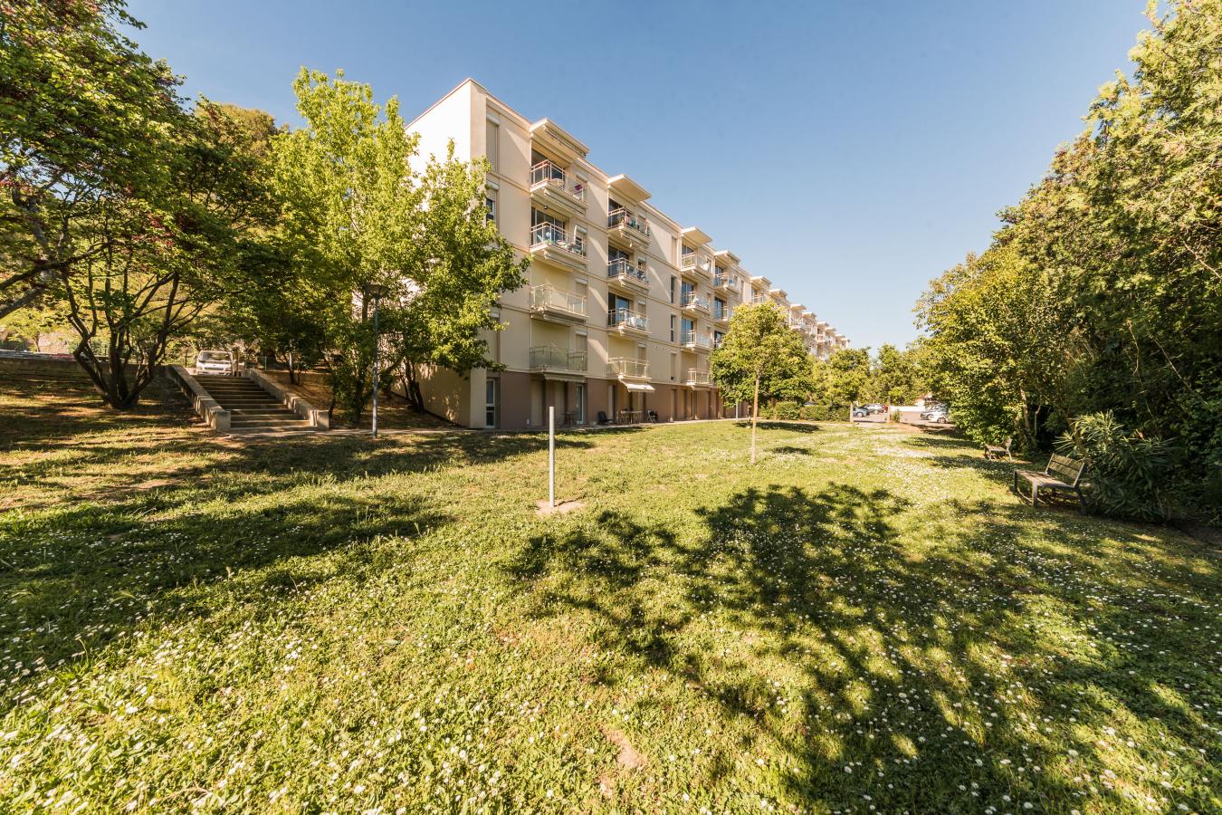 4 pièces - 1er étage - 66m² - 980,48 € - Photo #3
