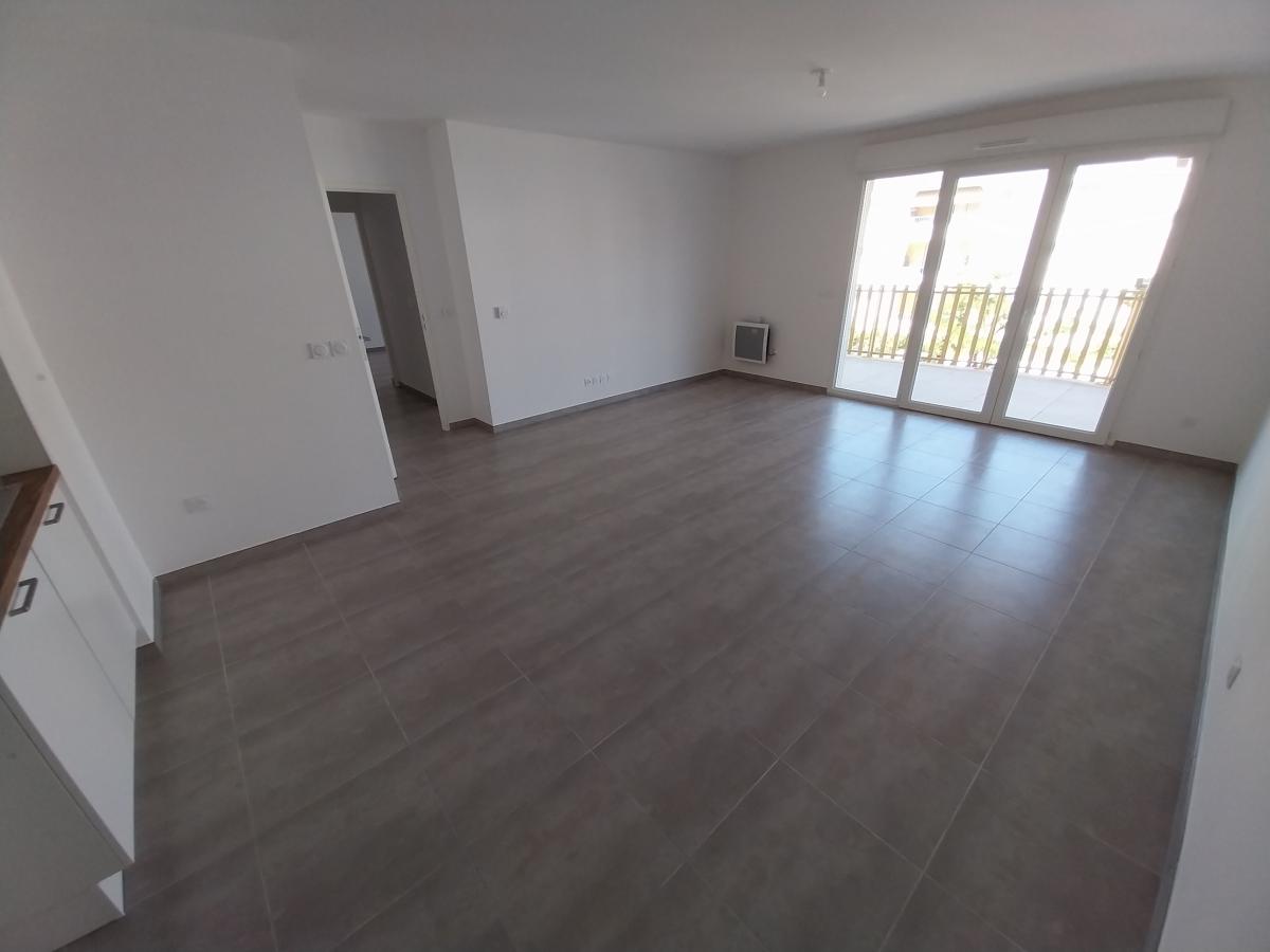 
																			3 pièces - 
																		2ème étage - 66m² - 1 058,65 € - Photo #3
