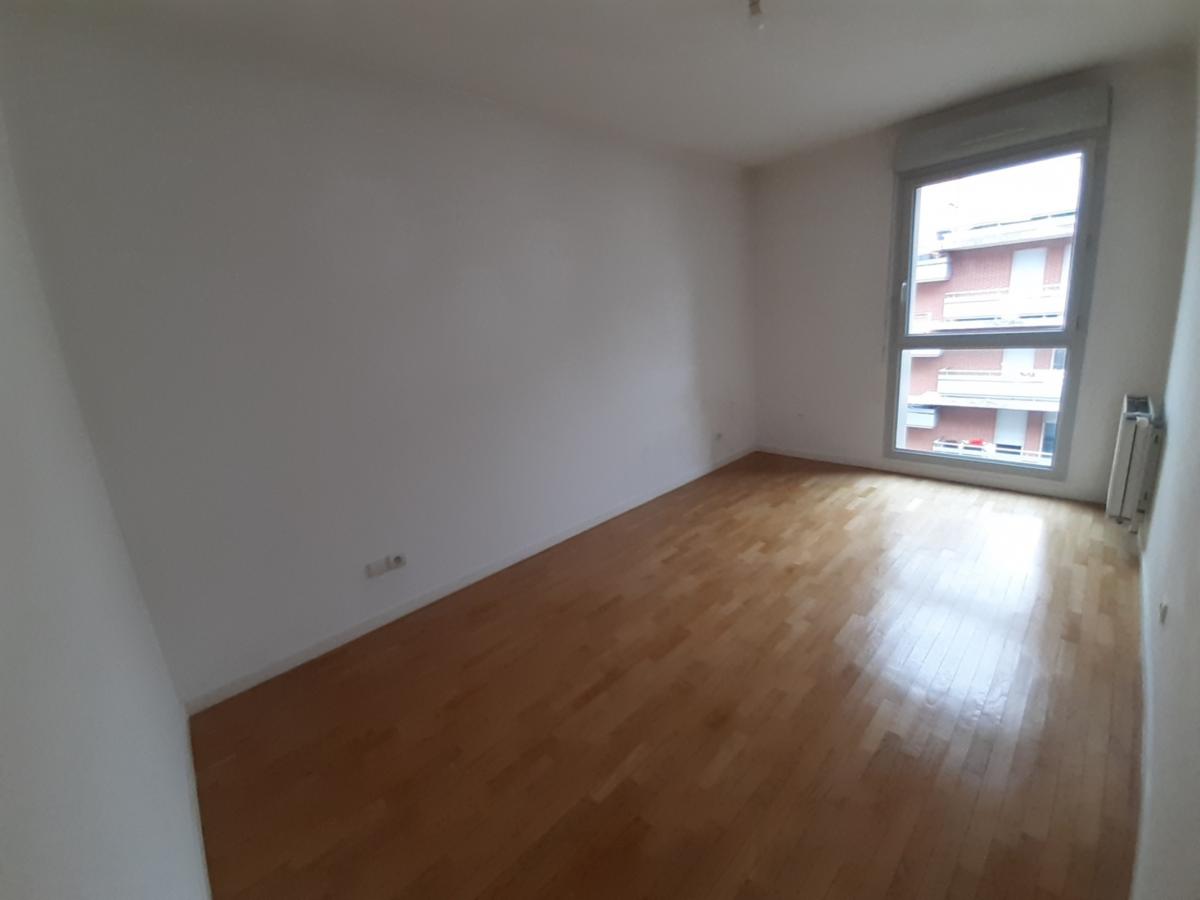 
																			4 pièces – 
																		4ème étage – 77m² - 342 000 € - Photo #3