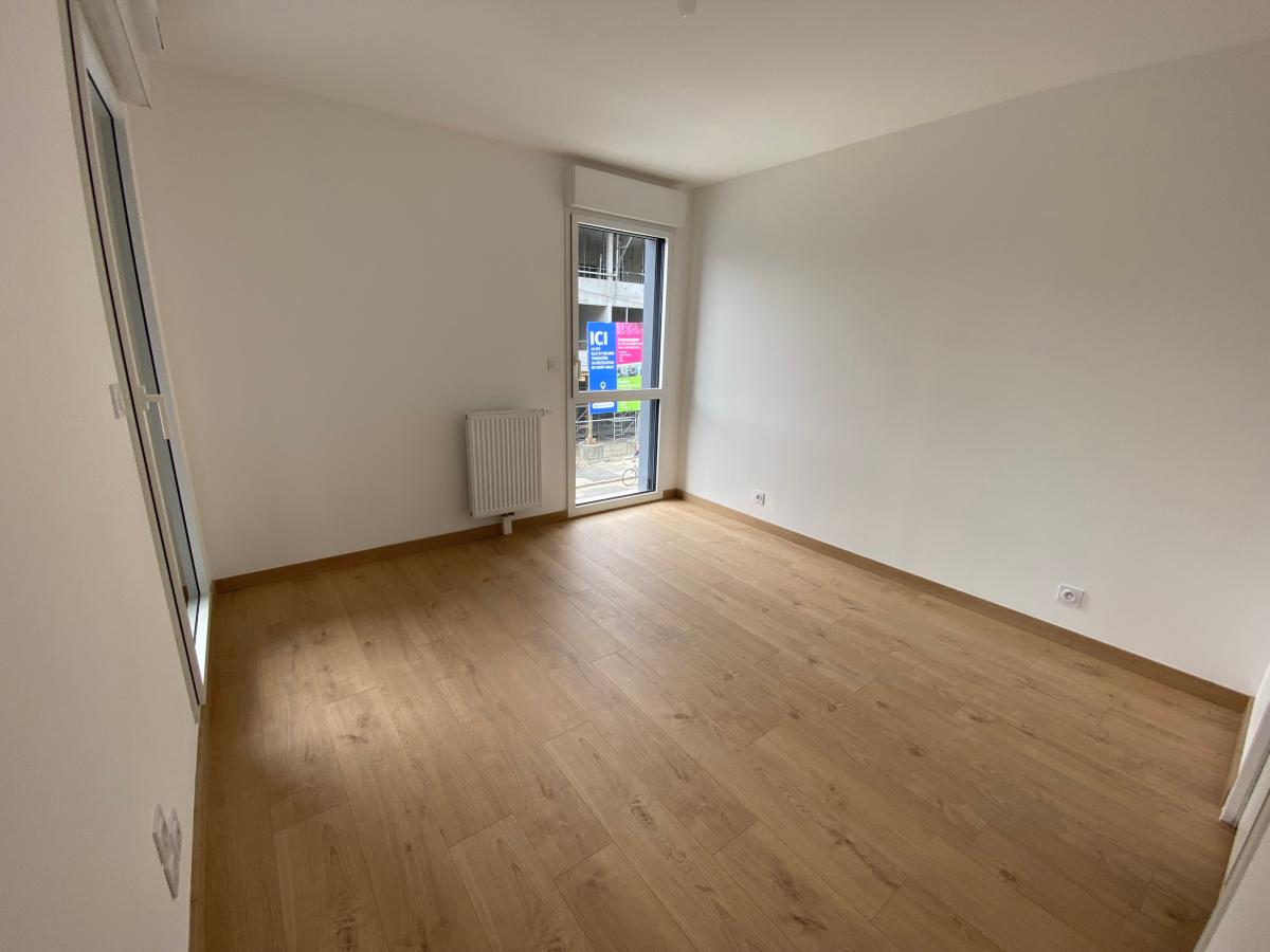 
																																							2 pièces - 
																																						1er étage - 41m² - 637,37 € - Photo #5