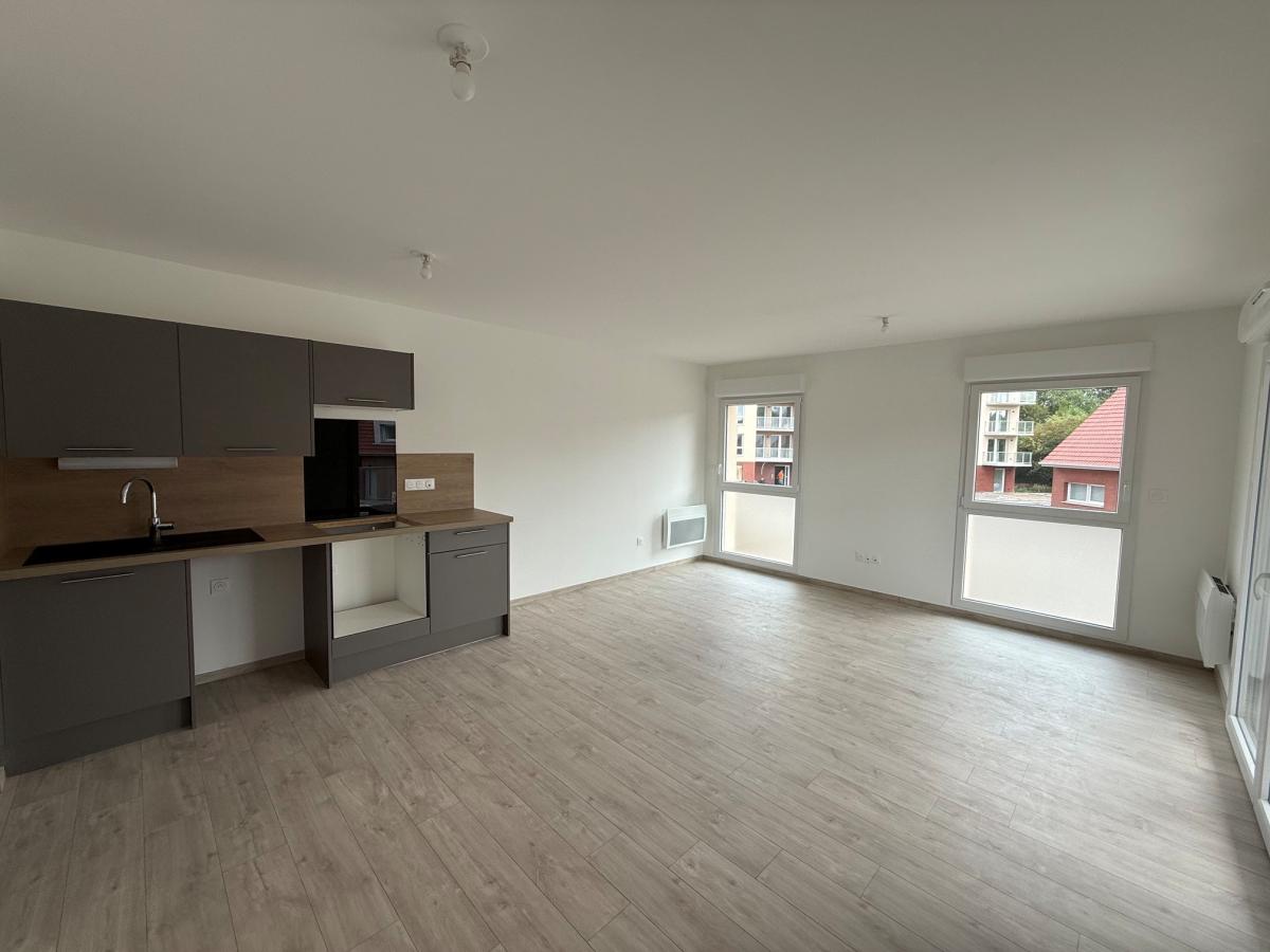 
																																							3 pièces - 
																																						1er étage - 64m² - 812,24 € - Photo #2
