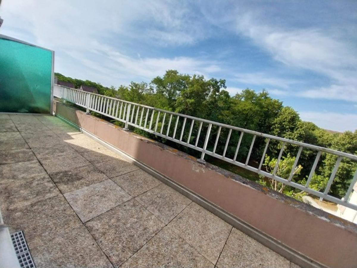 
																			3 pièces - 
																		4ème étage - 60m² - 132 000 € - Photo #2