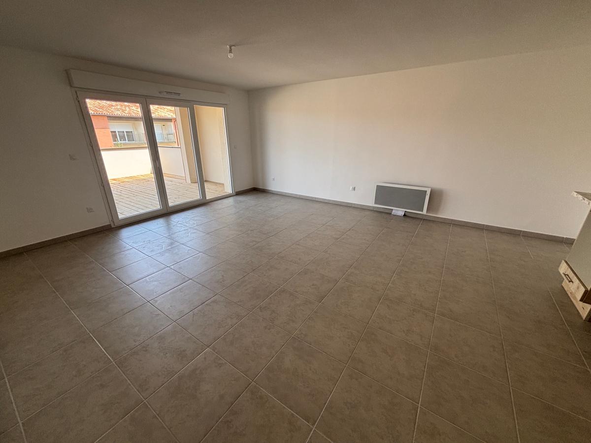 
																																							4 pièces - 
																																						1er étage - 82m² - 947,37 € - Photo #2