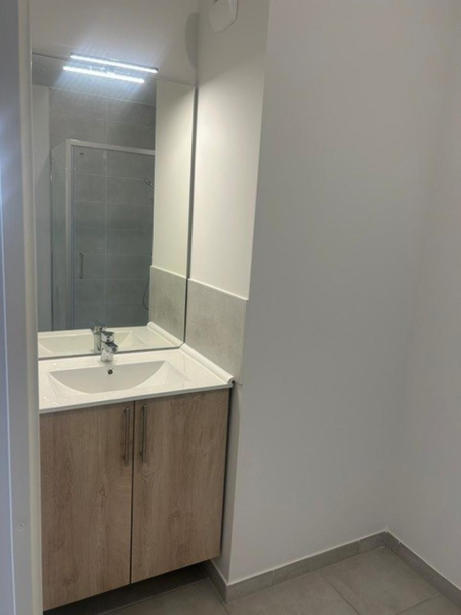 
																																							3 pièces - 
																																						4ème étage - 66m² - 879,67 € - Photo #6