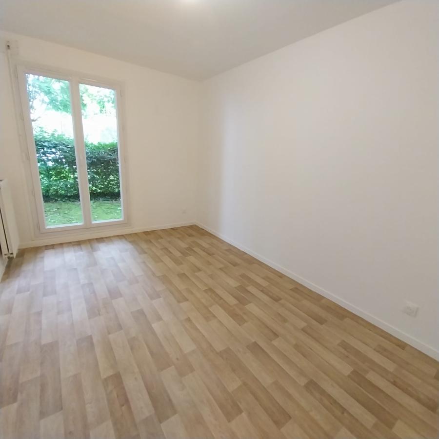 
																																							3 pièces - 
																																						RDC - 70m² - 180 000 € - Photo #5