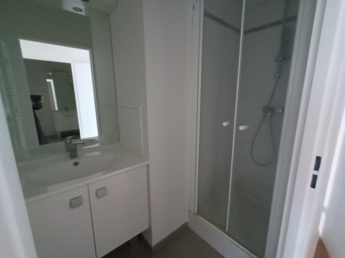 
																			2 pièces - 
																		1er étage - 40m² - 1 049,51 € - Photo #2