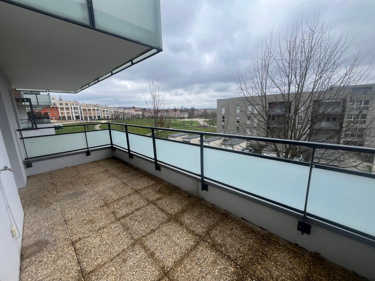 3 pièces - RDC - 69m² - 768,82 € - Photo #2