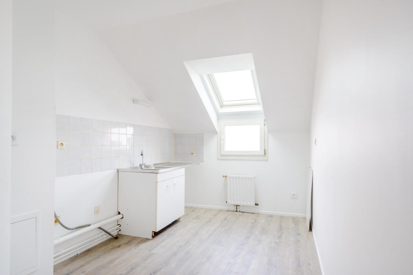 
																			3 pièces - 
																		3ème étage - 143 000 € - Photo #2