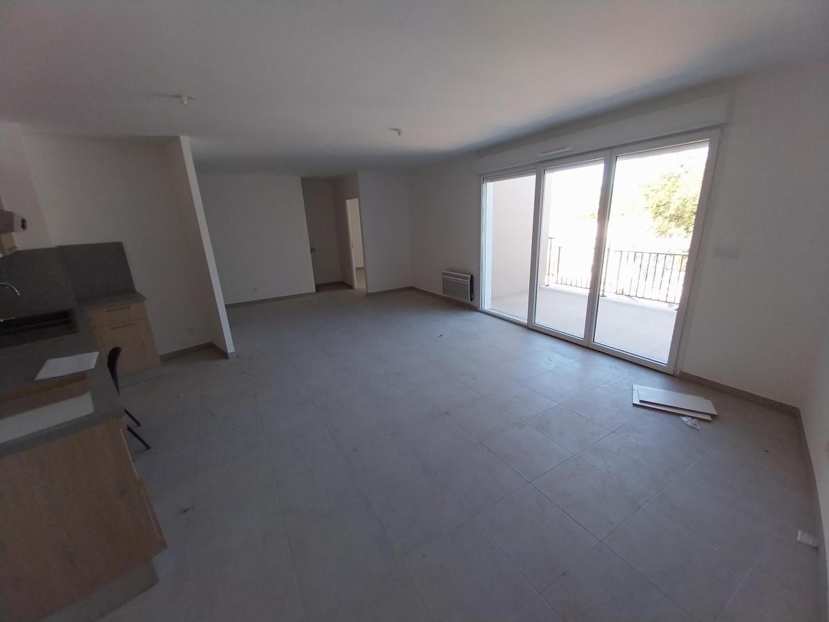 4 pièces - 1er étage - 91m² - 1 344,71 € - Photo #3