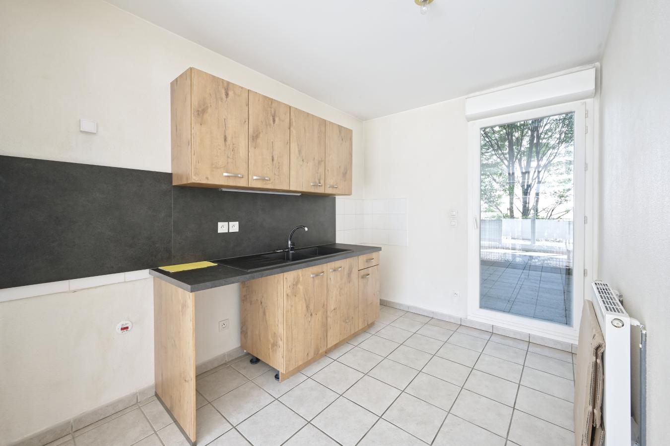 
																																							2 pièces - 
																																						RDC - 52m² - 794,86 € - Photo #4