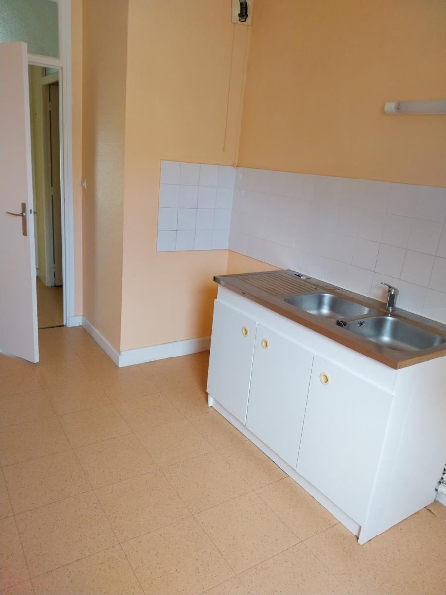 
																			4 pièces - 
																		RDC - 74m² - 99 000 € - Photo #3