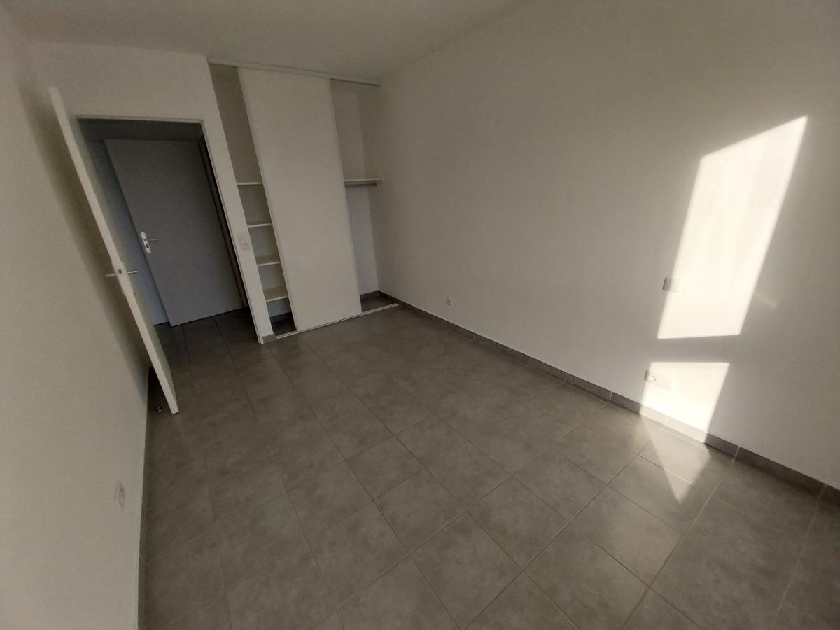 
																																							3 pièces - 
																																						7ème étage - 66m² - 1 054,11 € - Photo #7