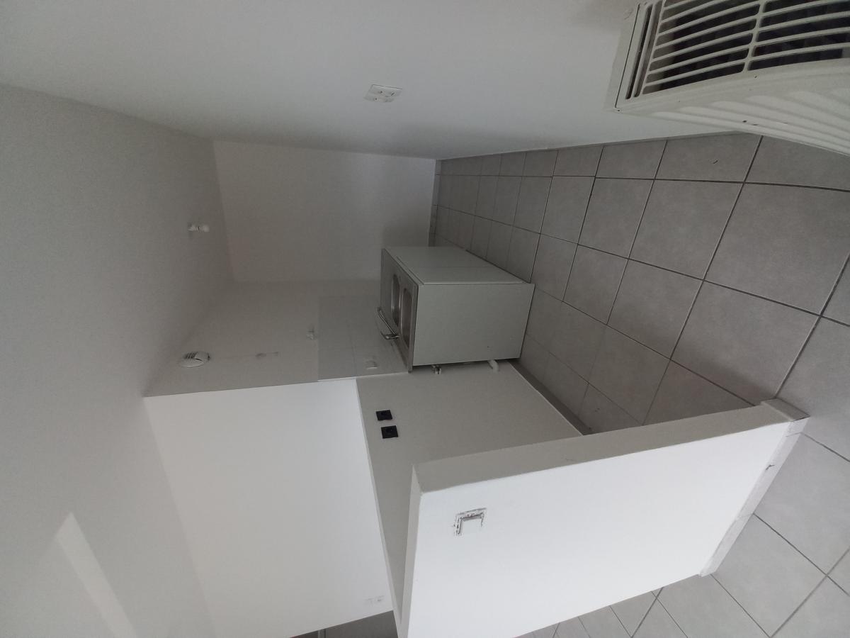 
																																							4 pièces - 
																																						6ème étage - 79m² - 1 025,38 € - Photo #4