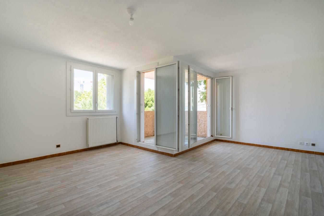 3 pièces - 1er étage - 71m² - 163 700 € - Photo #2