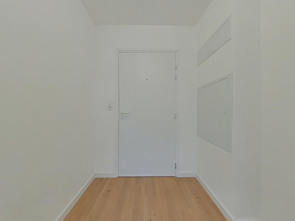 
																																							3 pièces - 
																																						3ème étage - 74m² - 955,01 € - Photo #4