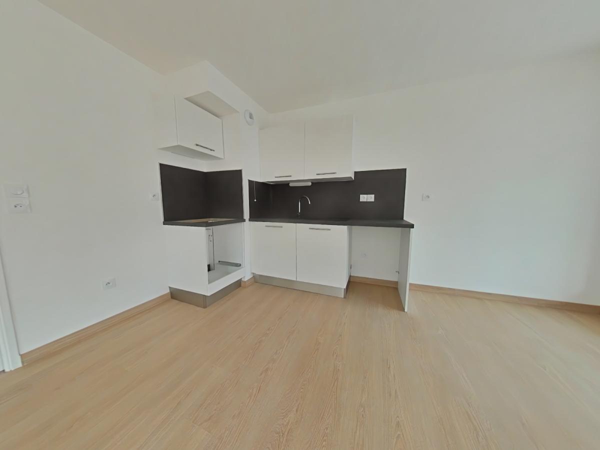 
																																							2 pièces - 
																																						RDC - 44m² - 709,52 € - Photo #3