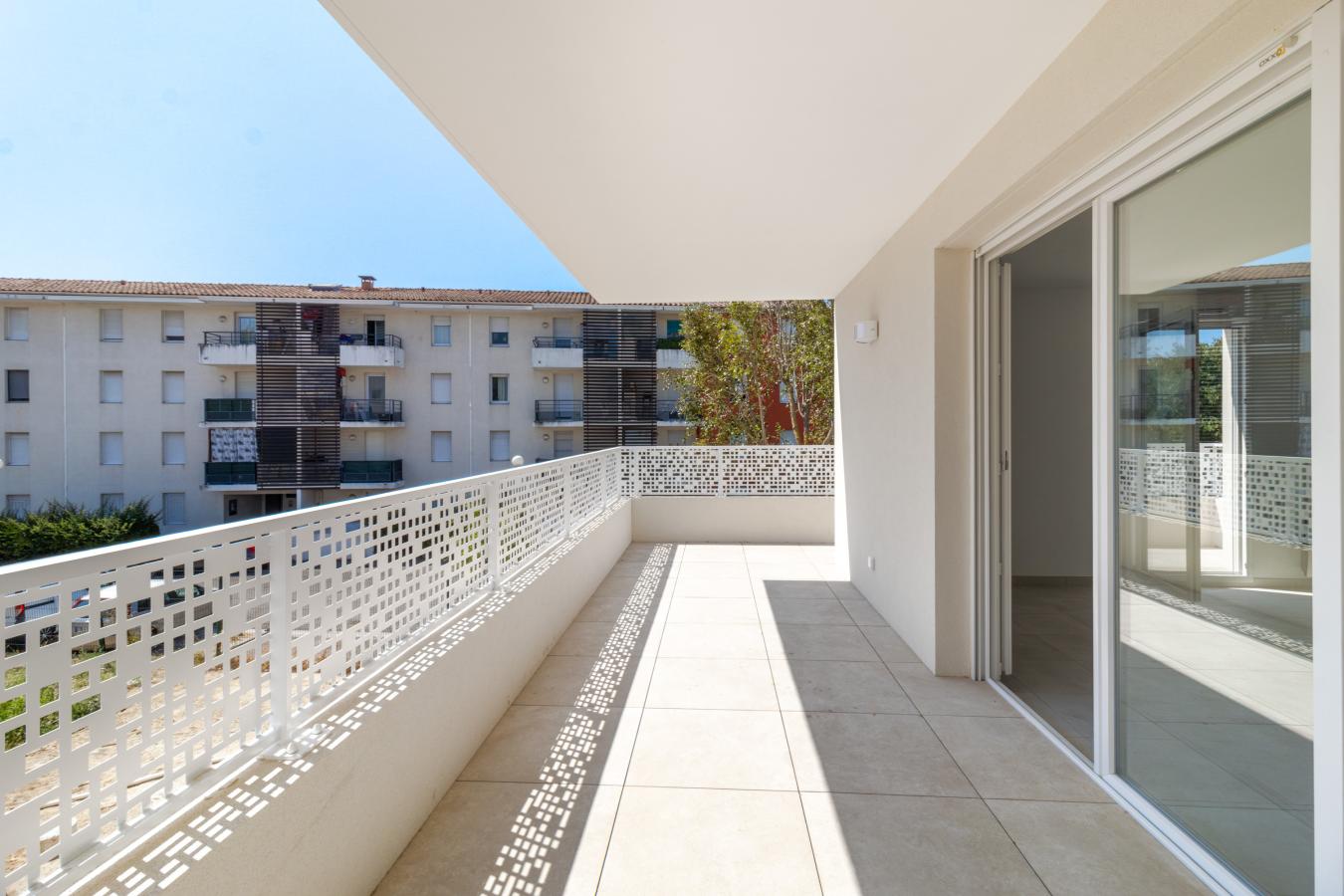 
																																							3 pièces - 
																																						RDC - 71m² - 1 279,99 € - Photo #2