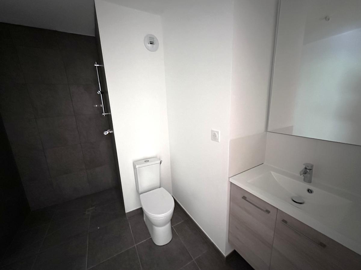 1 pièce - 1er étage - 34m² - 610,43 € - Photo #6
