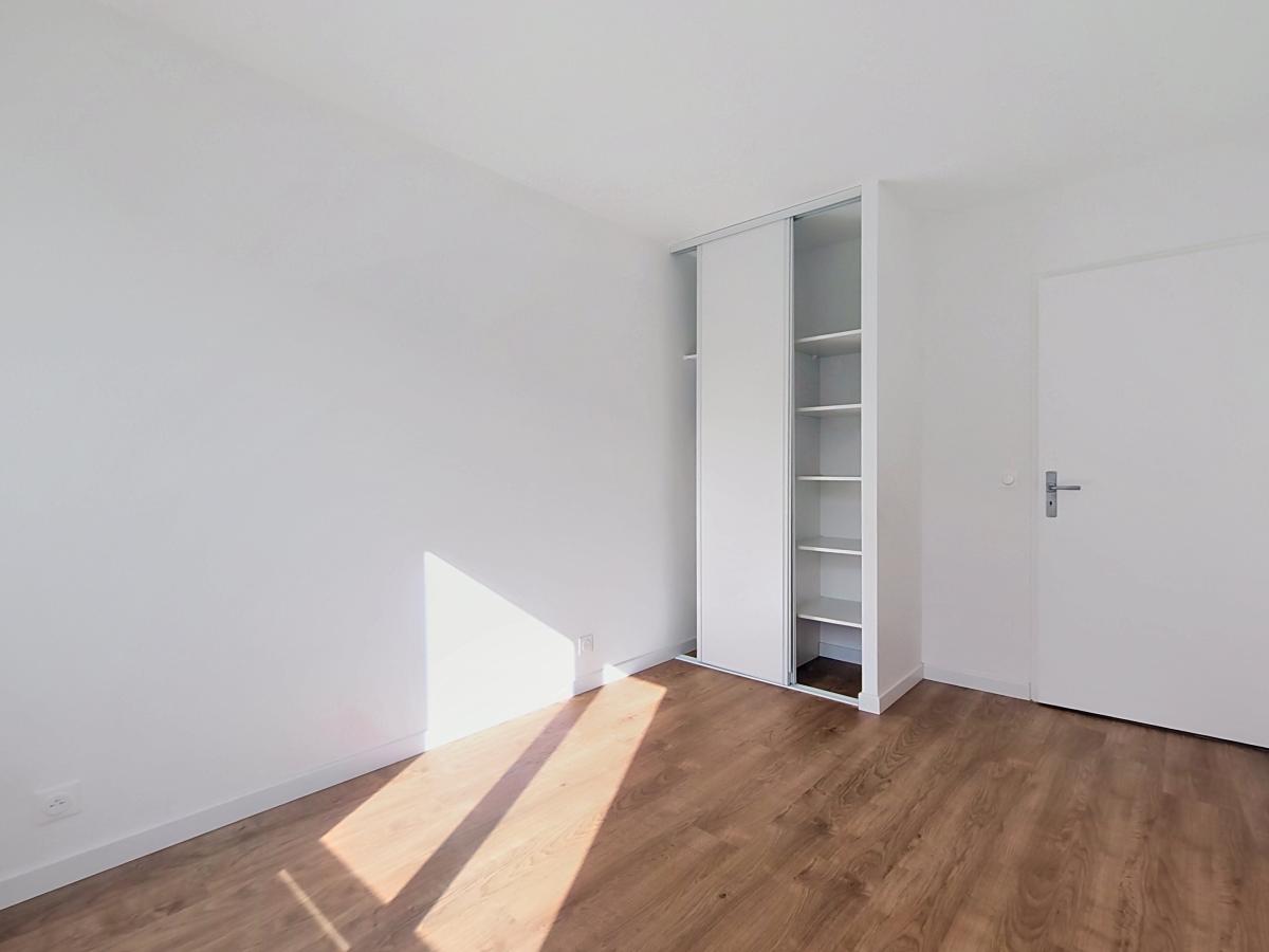 3 pièces - 2ème étage - 58m² - 1 181,61 € - Photo #3