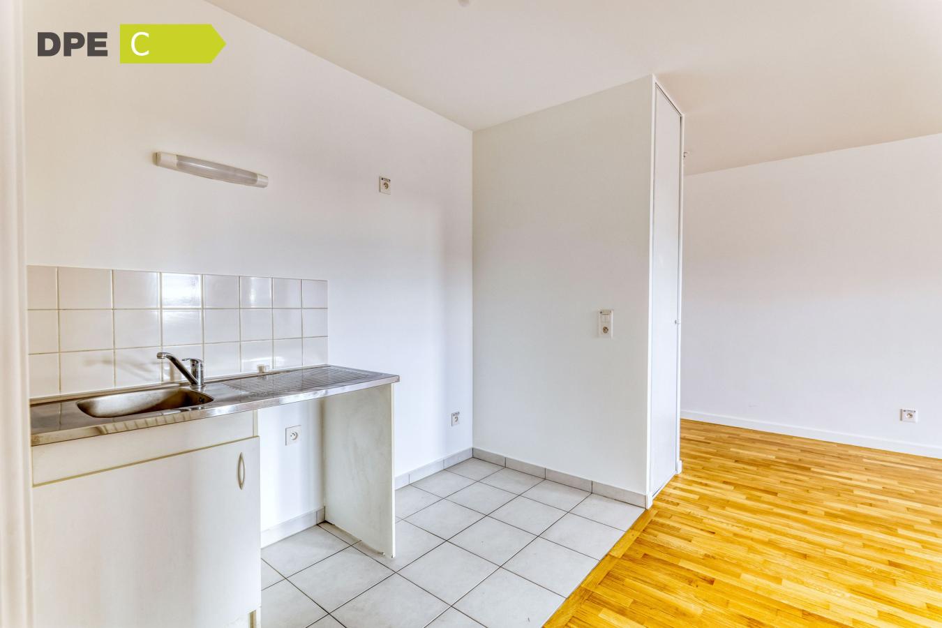 
																																							3 pièces - 
																																						3ème étage - 59m² - 197 900 € - Photo #3