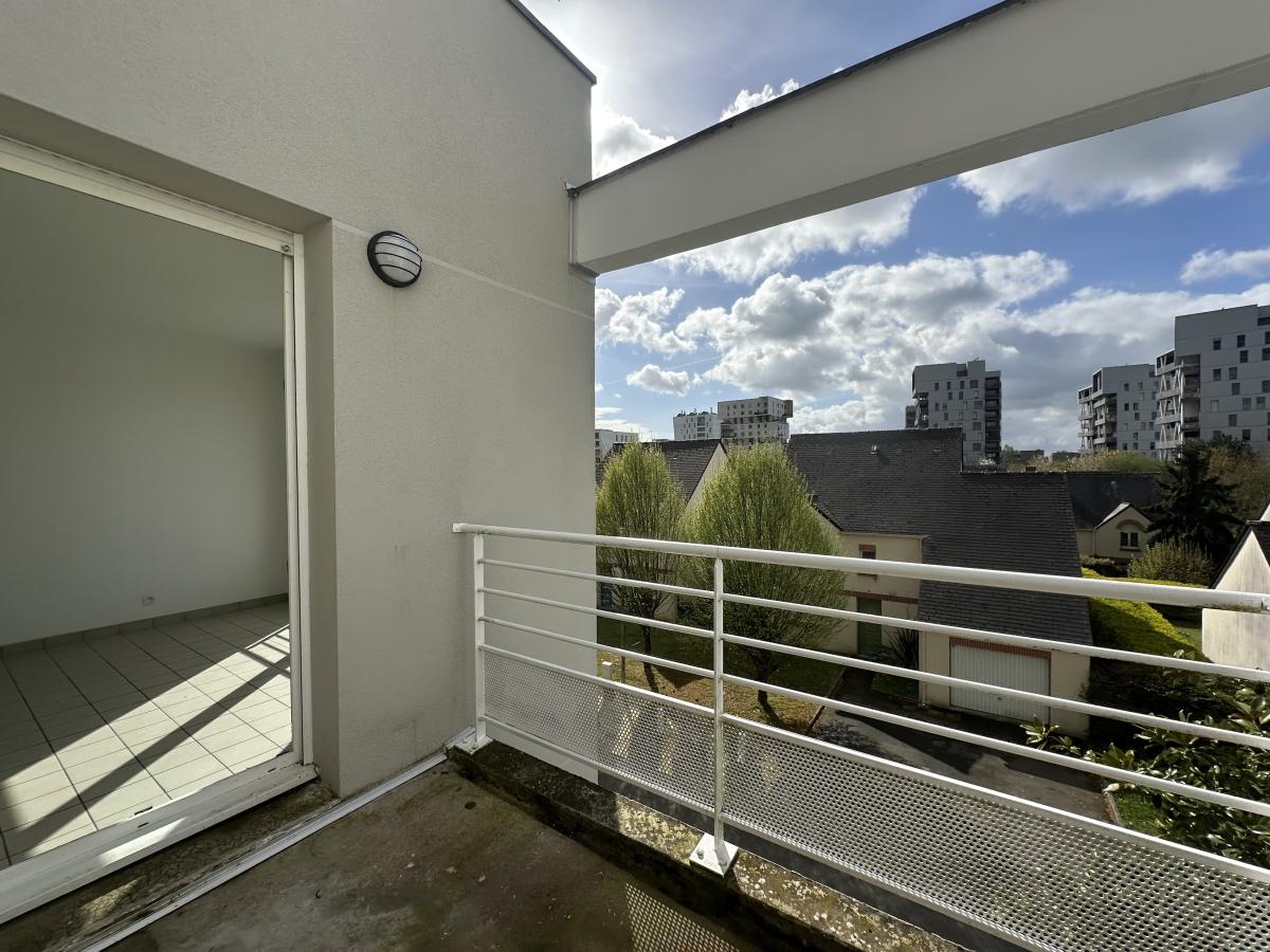 
																			4 pièces - 
																		2ème étage - 83m² - 920,64 € - Photo #2