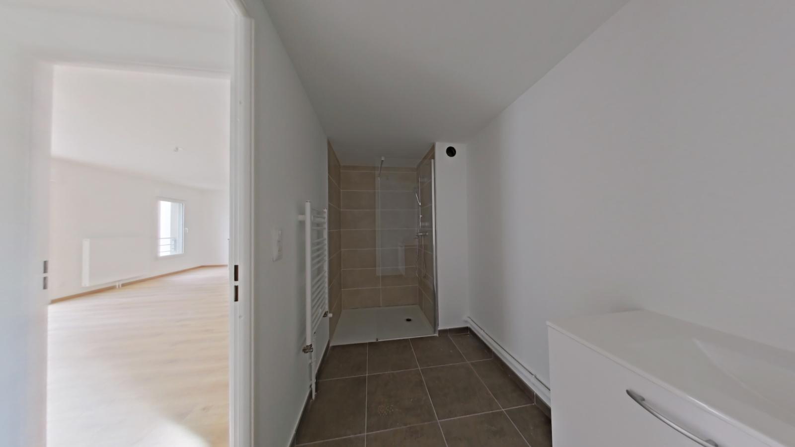 3 pièces - 1er étage - 64m² - 828,32 € - Photo #5