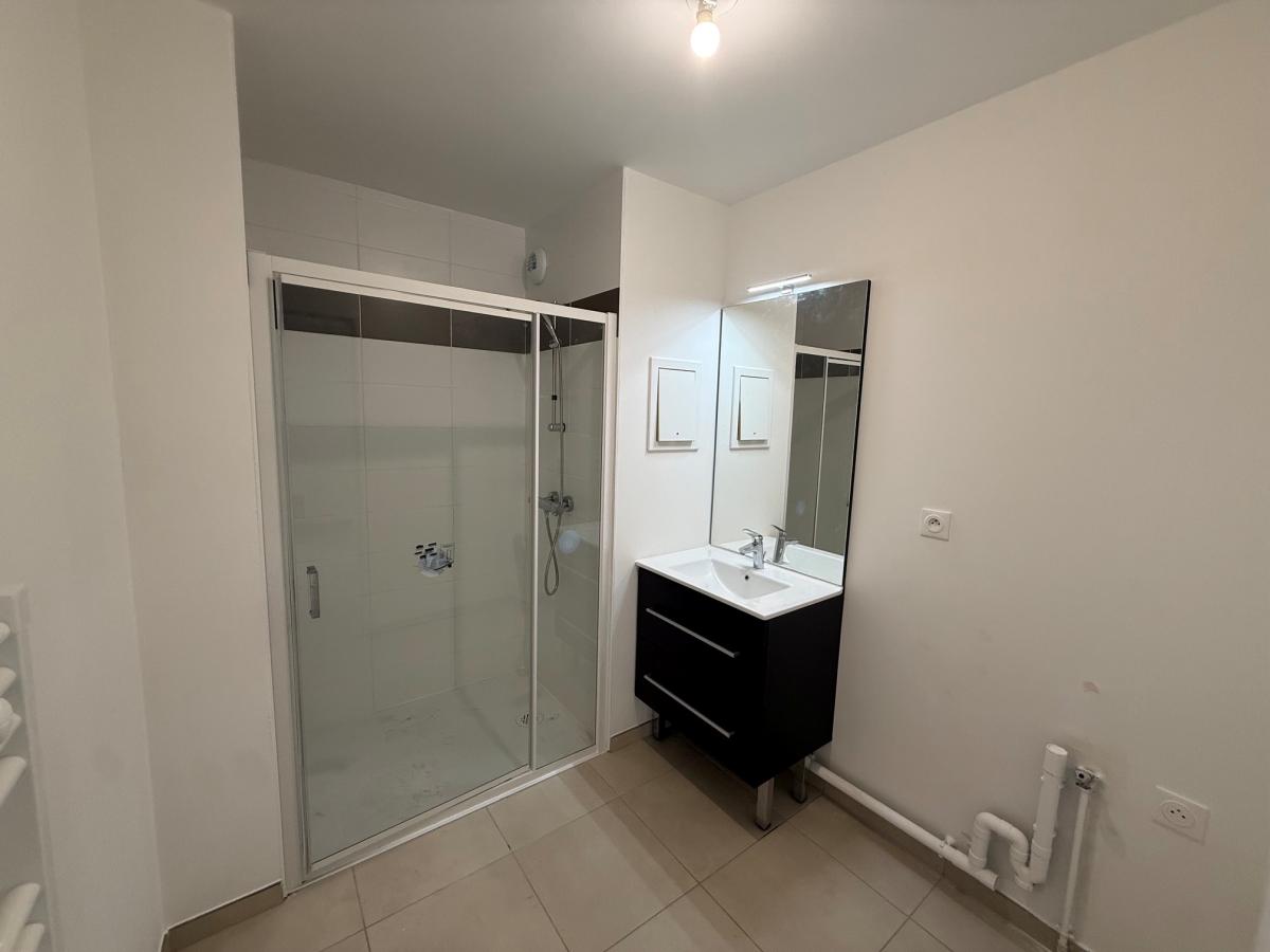 
																																							2 pièces - 
																																						1er étage - 45m² - 686,23 € - Photo #3