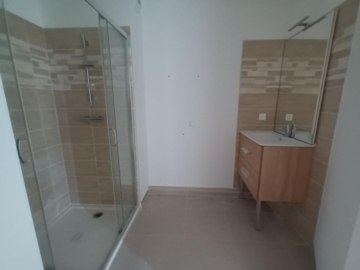 
																																							2 pièces - 
																																						1er étage - 37m² - 689,96 € - Photo #3