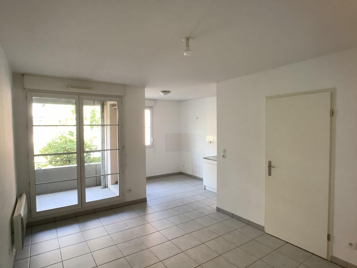 
																																							2 pièces - 
																																						1er étage - 44m² - 122 900 € - Photo #2