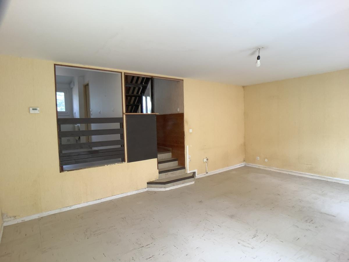 
																																							4 pièces - 
																																						RDC - 76m² - 179 000 € - Photo #2