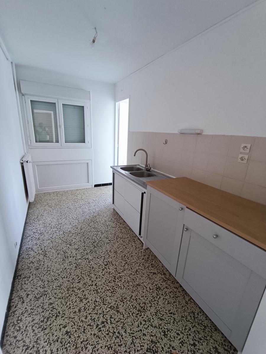 
																			3 pièces – 
																		2ème étage – 66m² - 220 000 € - Photo #4