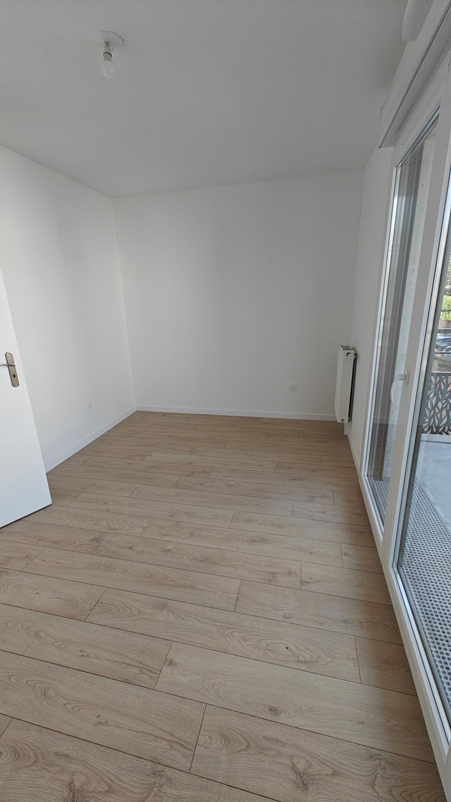 
																			2 pièces - 
																		RDC - 47m² - 1 090,37 € - Photo #1