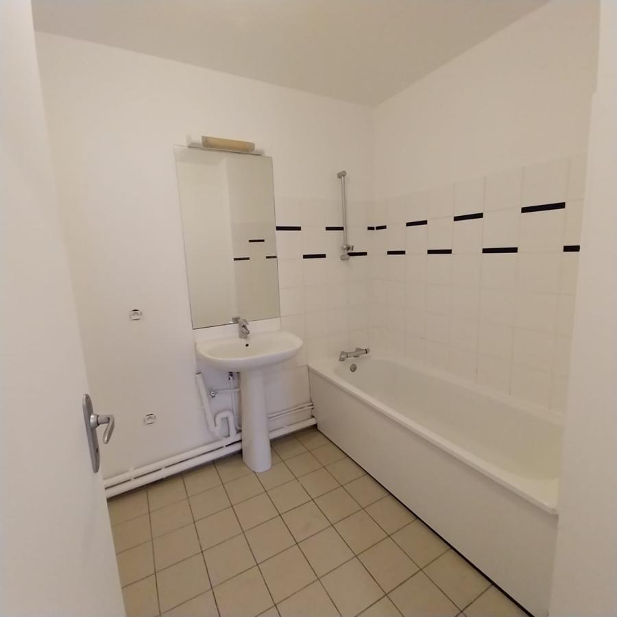 
																																							3 pièces - 
																																						RDC - 69m² - 177 000 € - Photo #6