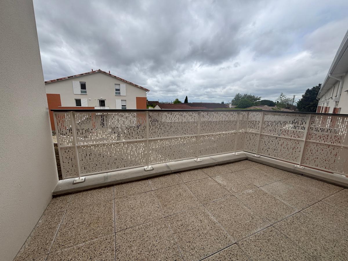 
																																							4 pièces - 
																																						1er étage - 87m² - 1 023,89 € - Photo #4