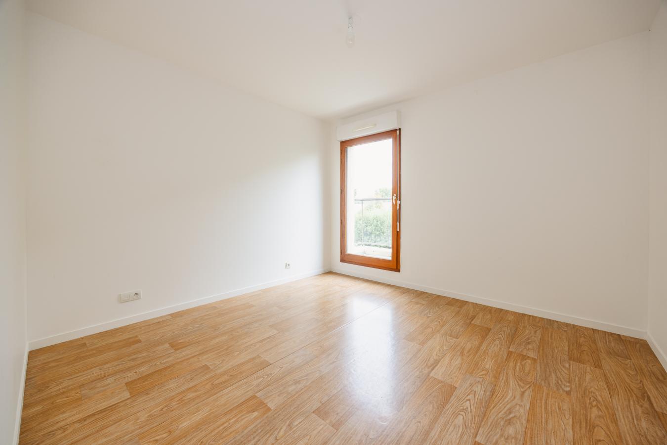 
																			4 pièces - 
																		RDC - 84m² - 235 000 € - Photo #5