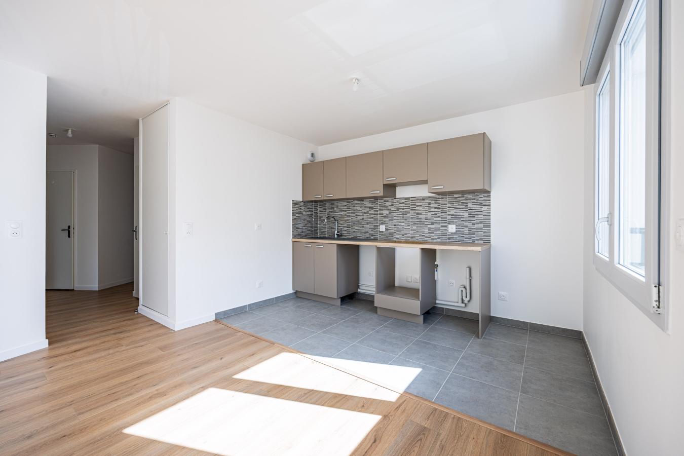 
																			3 pièces - 
																		1er étage - 62m² - 1 187,30 € - Photo #2