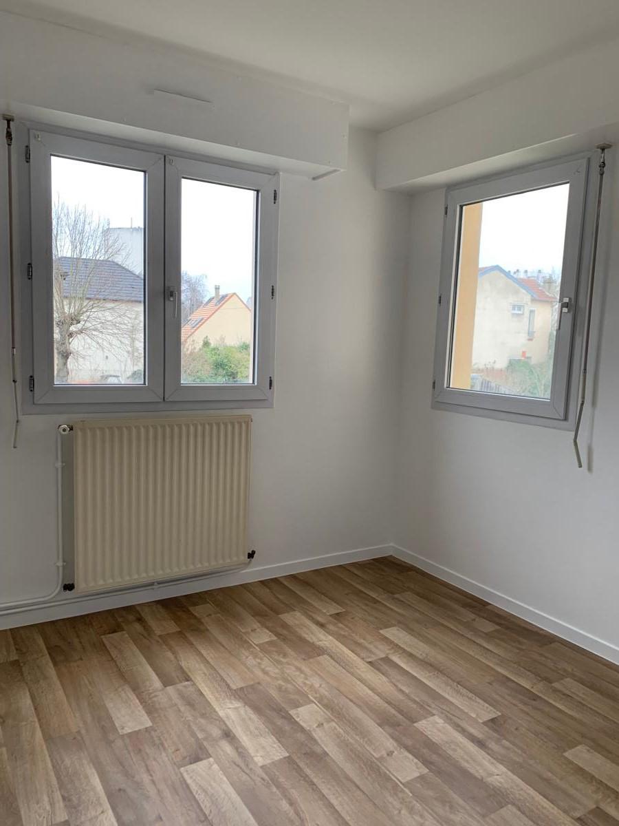 
																			4 pièces – 
																		1er étage – 84m² - 392 000 € - Photo #5