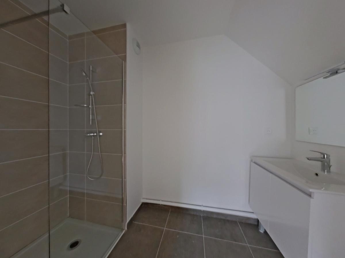 2 pièces - 2ème étage - 47m² - 721,09 € - Photo #3