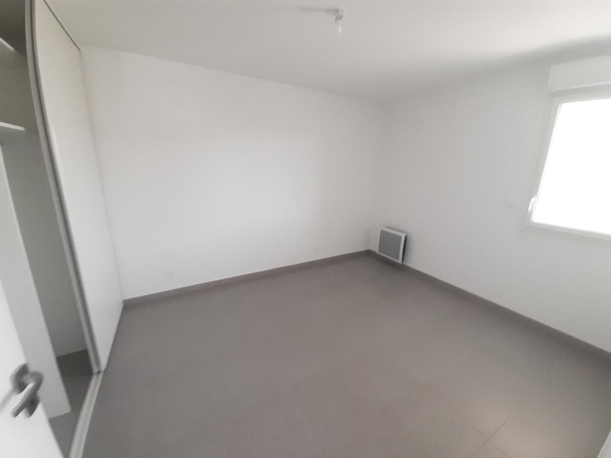2 pièces - 3ème étage - 46m² - 716,06 € - Photo #2