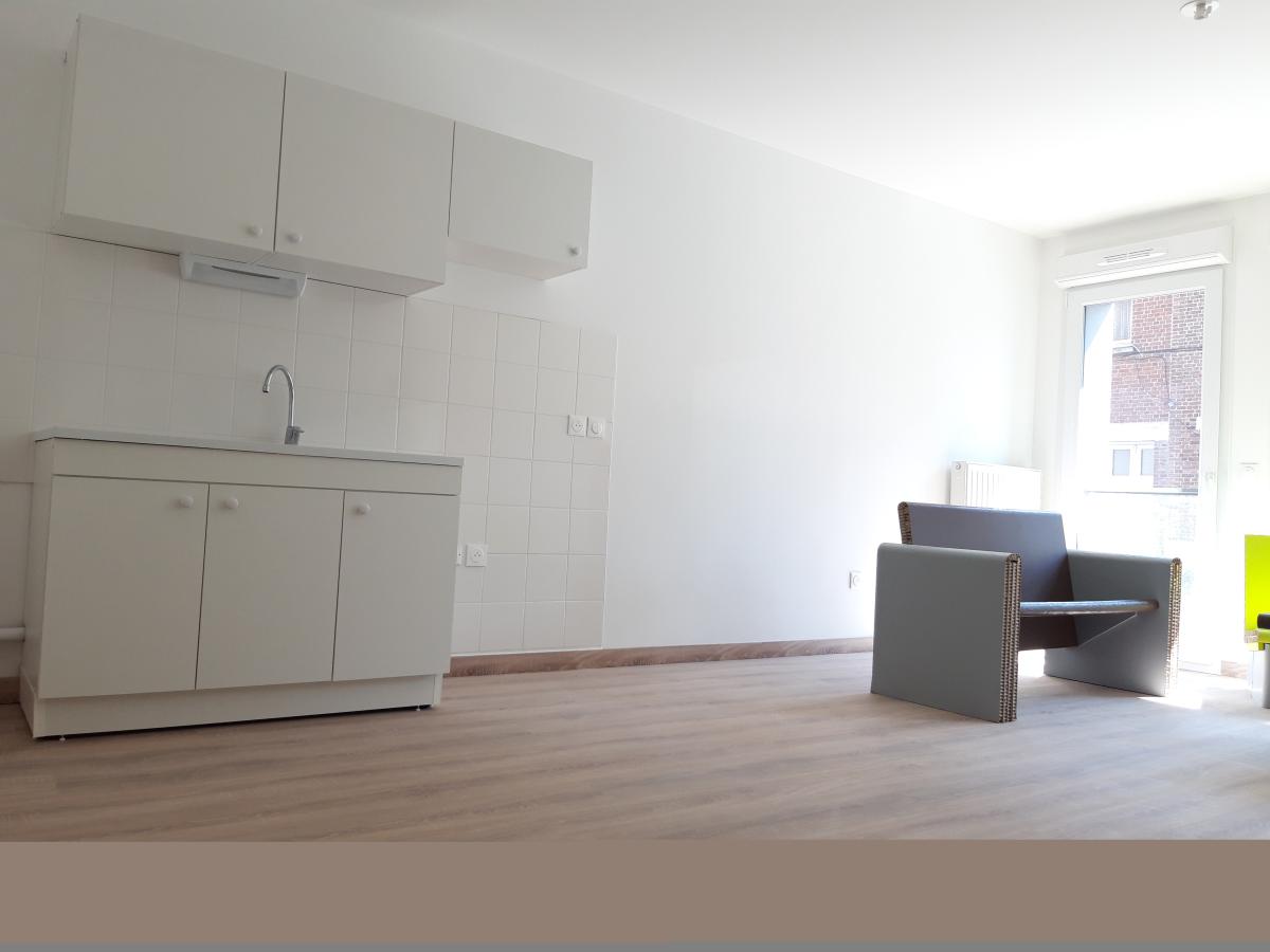 
																			4 pièces - 
																		4ème étage - 79m² - 982,57 € - Photo #1