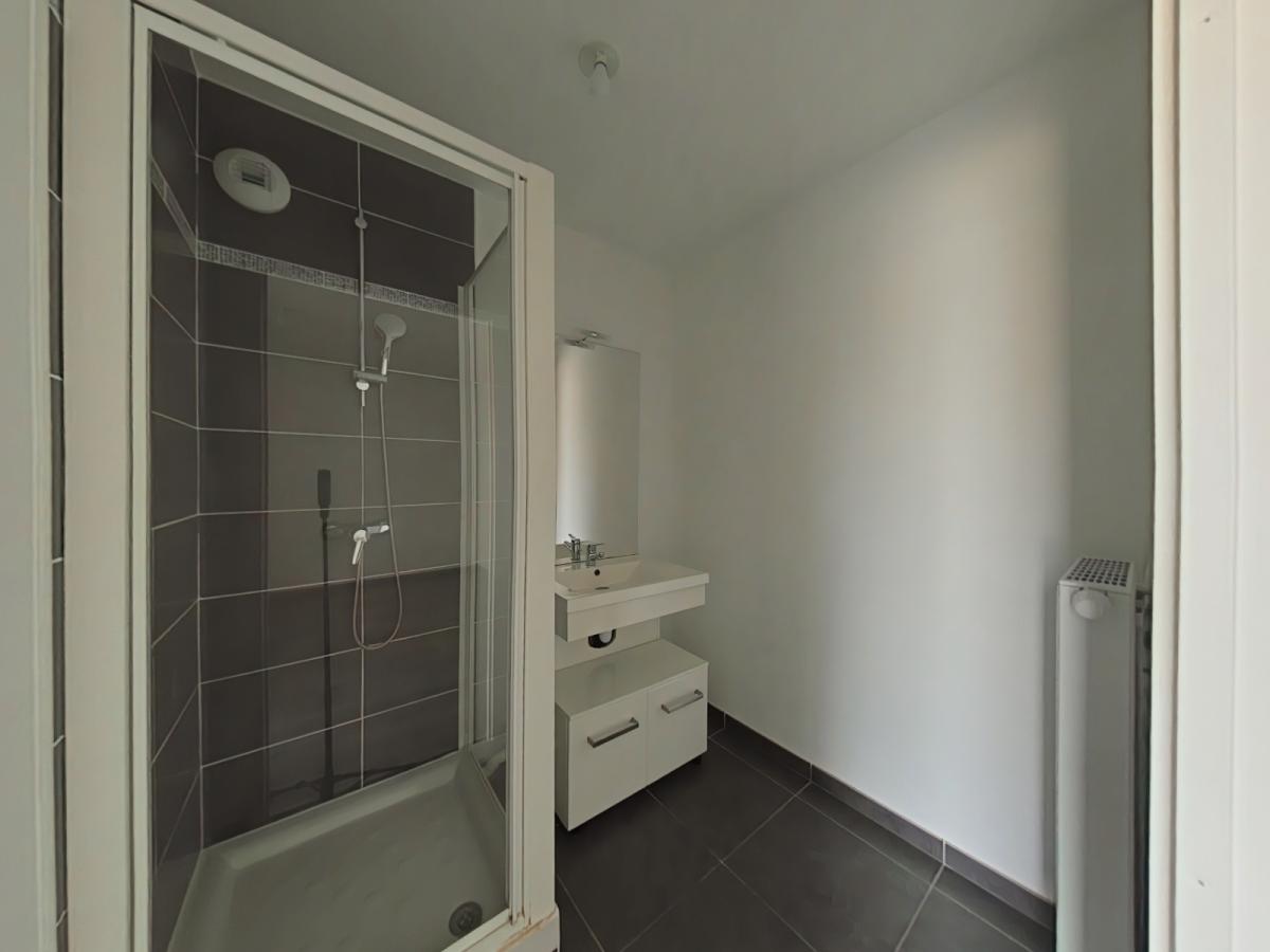 4 pièces - 3ème étage - 85m² - 1 042,81 € - Photo #5