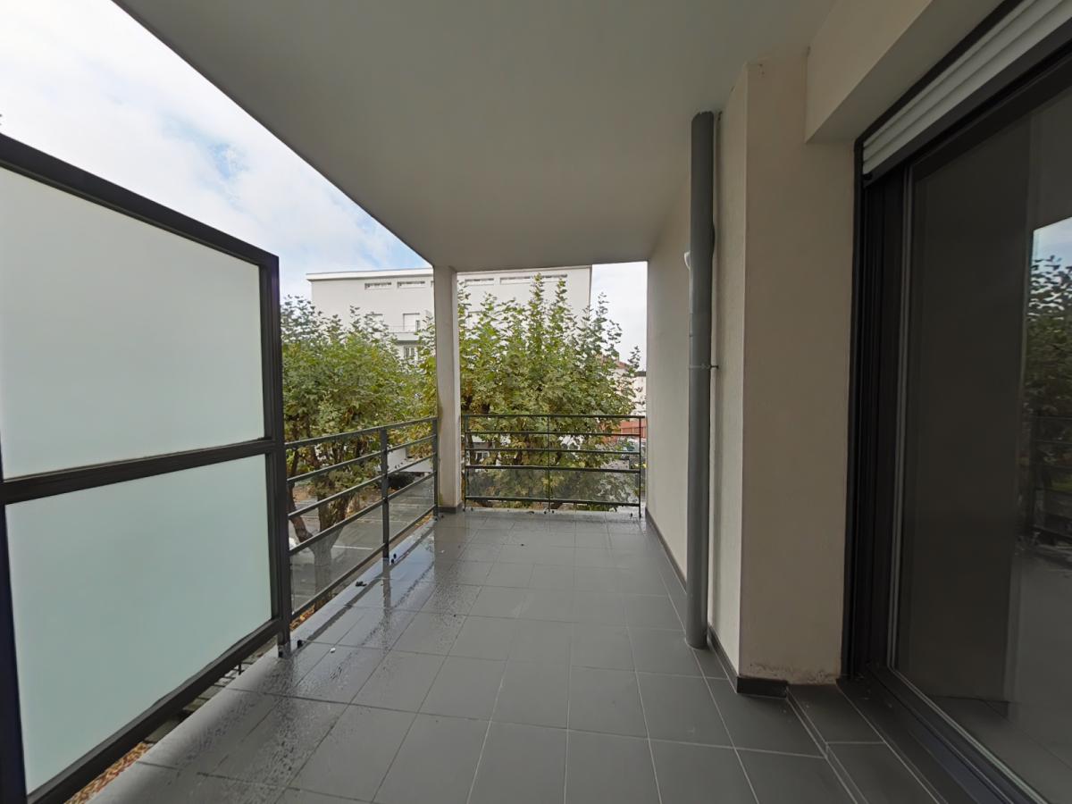 
																																							3 pièces - 
																																						2ème étage - 62m² - 816,17 € - Photo #2